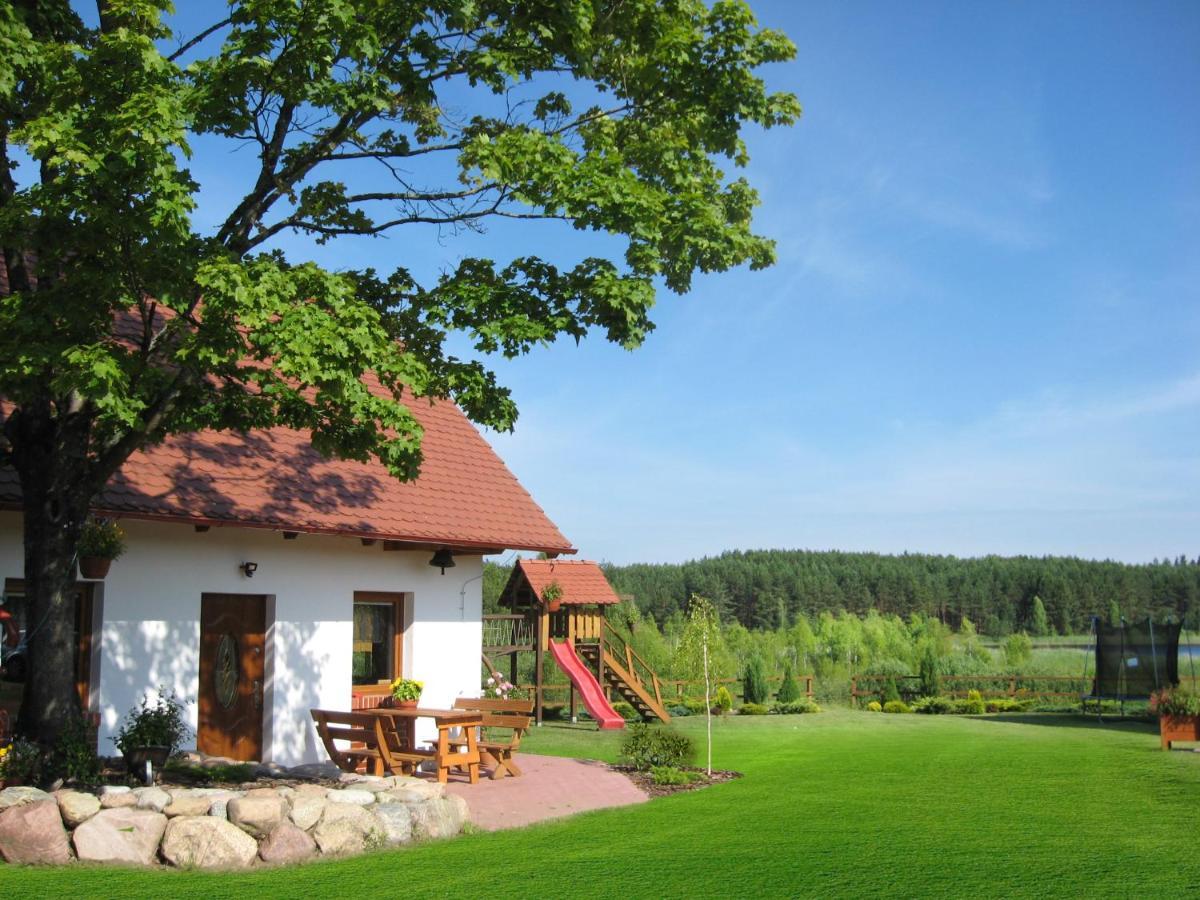 Domek Czerwony Kapturek Villa Plocice Exterior foto