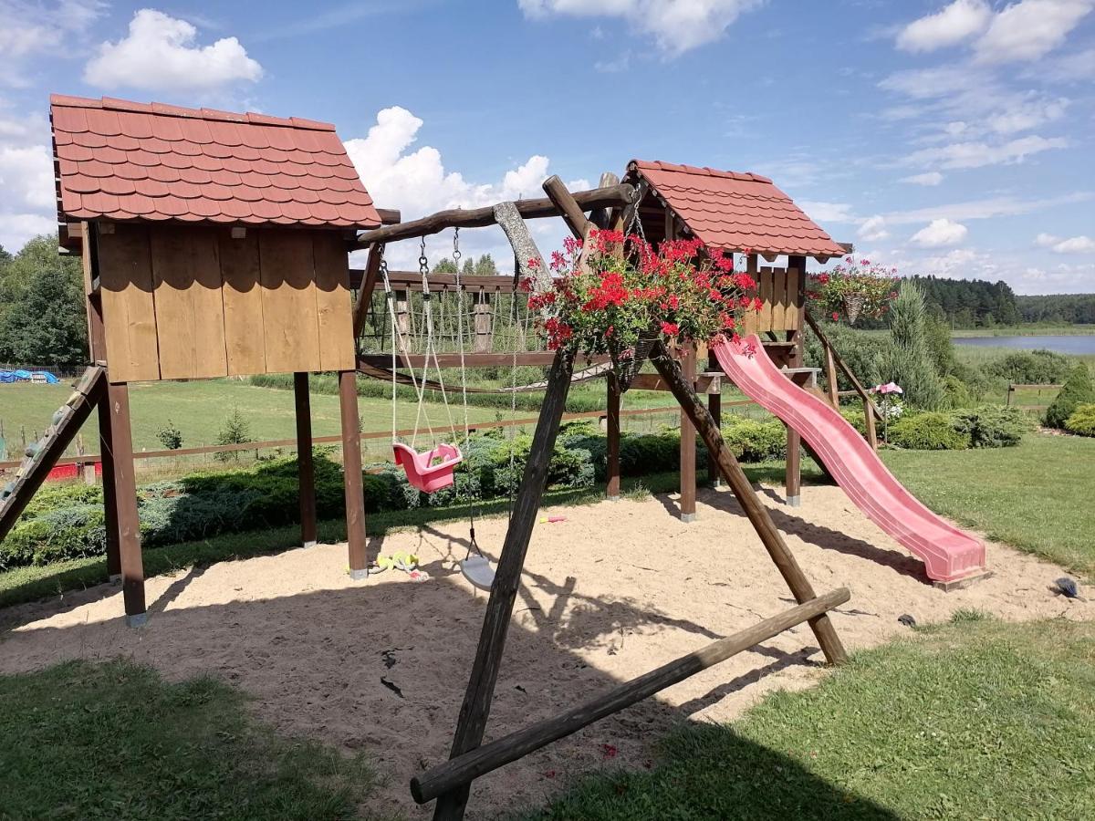 Domek Czerwony Kapturek Villa Plocice Exterior foto
